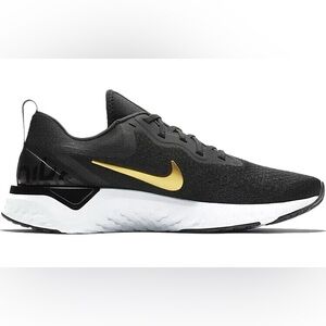 Nike Odyssey Women’s React Black and Gold Running Size 9.5
